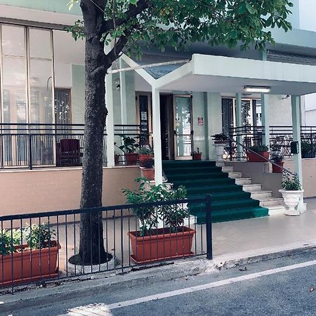 Hotel Maria Piera Rimini Exteriör bild